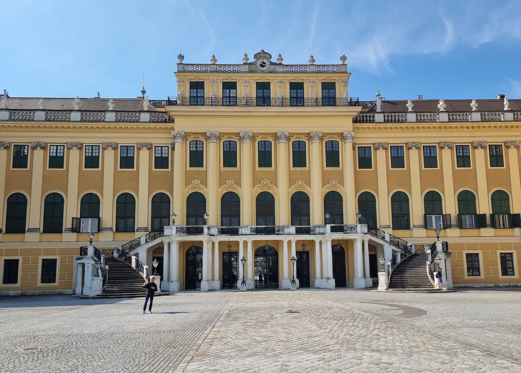 Descubriendo la Escuela Austriaca de Economía: Fundamentos y Principios Clave